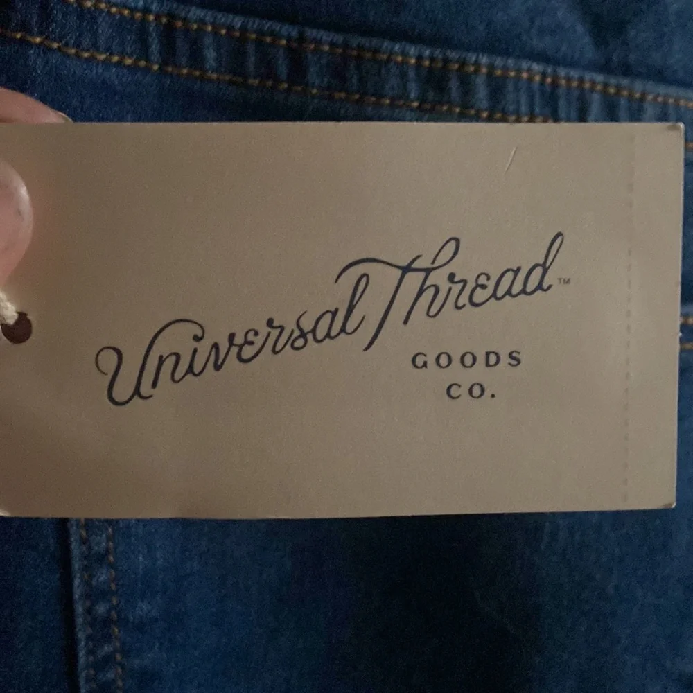 Universal Thread Women's Mid-Rise Skinny Jeans - Picture 6 of 10
